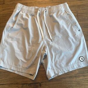 Vuori Men’s Shorts with Drawstring- size M